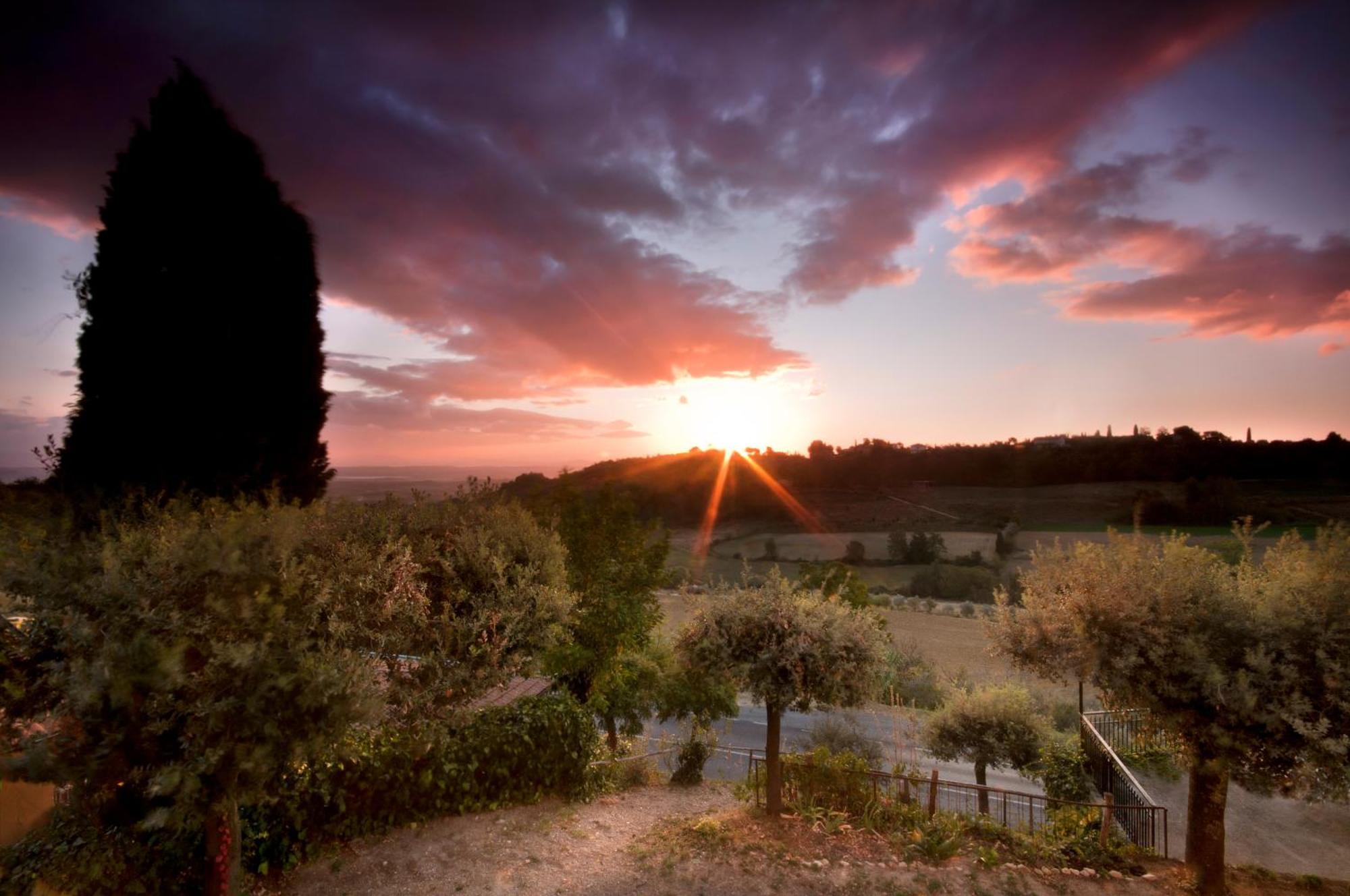 Hotel Sangallo B&B Montepulciano Stazione Екстериор снимка